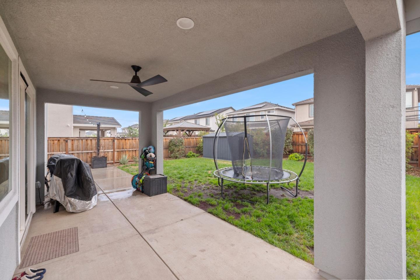 Detail Gallery Image 23 of 27 For 2651 Mulholland Dr, Lathrop,  CA 95330 - 3 Beds | 2/1 Baths