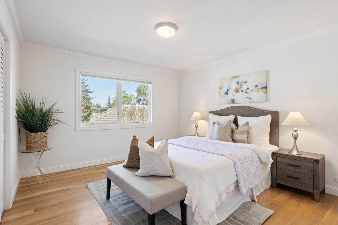 Detail Gallery Image 15 of 32 For 900 Los Robles Ave, Palo Alto,  CA 94306 - 4 Beds | 3 Baths