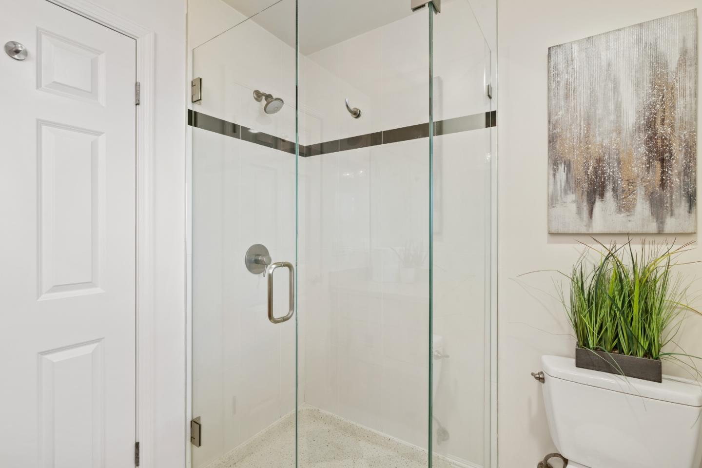 Detail Gallery Image 25 of 32 For 900 Los Robles Ave, Palo Alto,  CA 94306 - 4 Beds | 3 Baths