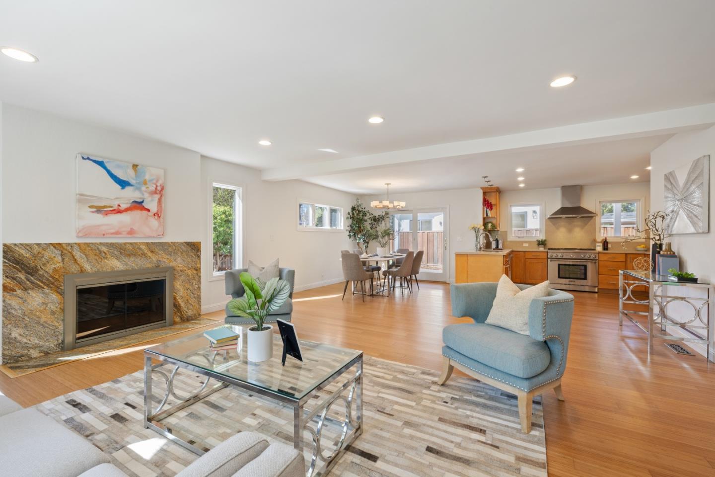 Detail Gallery Image 4 of 32 For 900 Los Robles Ave, Palo Alto,  CA 94306 - 4 Beds | 3 Baths