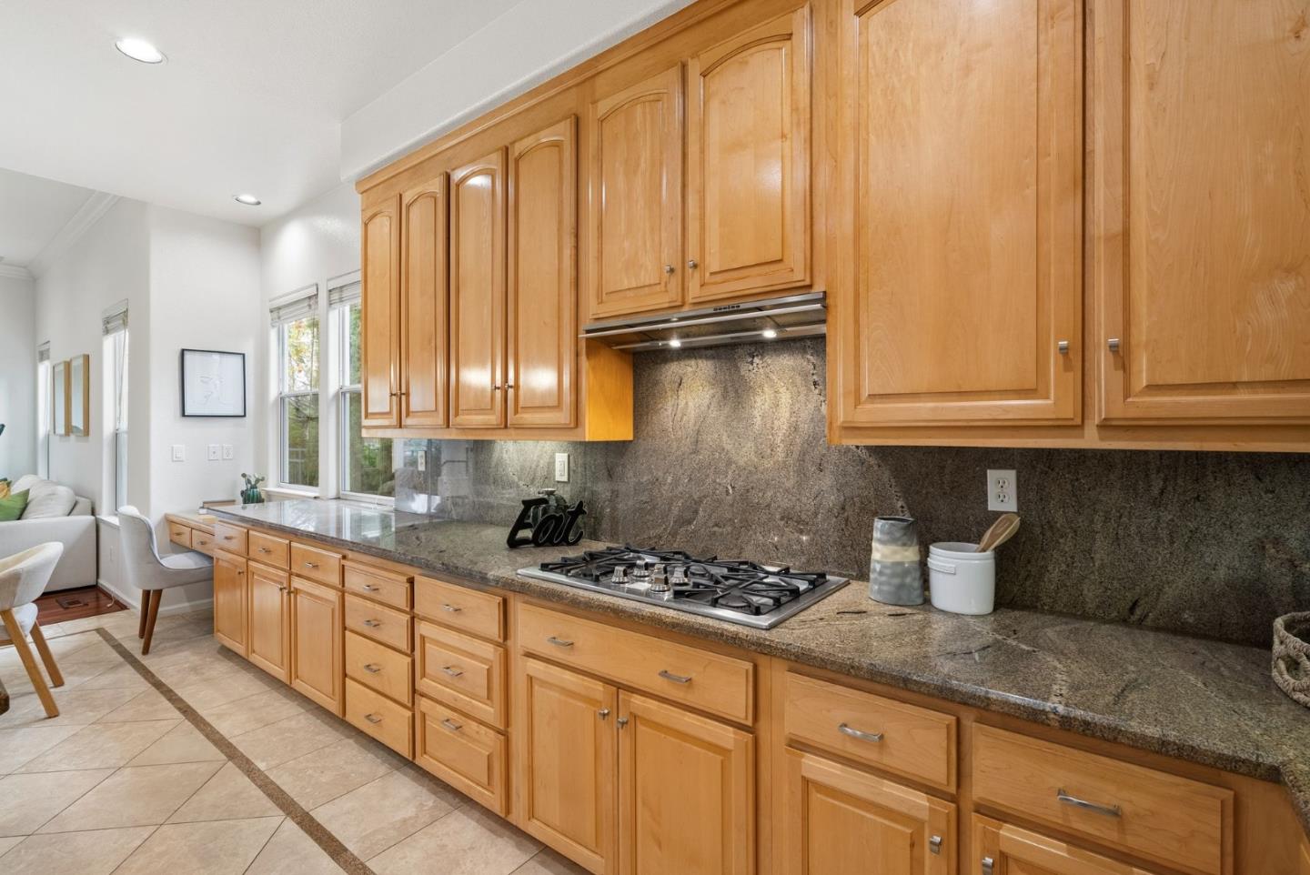 Detail Gallery Image 11 of 50 For 5253 Vicenza Way, San Jose,  CA 95138 - 4 Beds | 3 Baths