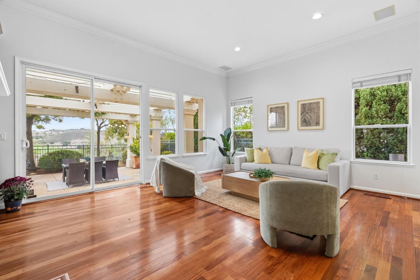 Detail Gallery Image 17 of 50 For 5253 Vicenza Way, San Jose,  CA 95138 - 4 Beds | 3 Baths