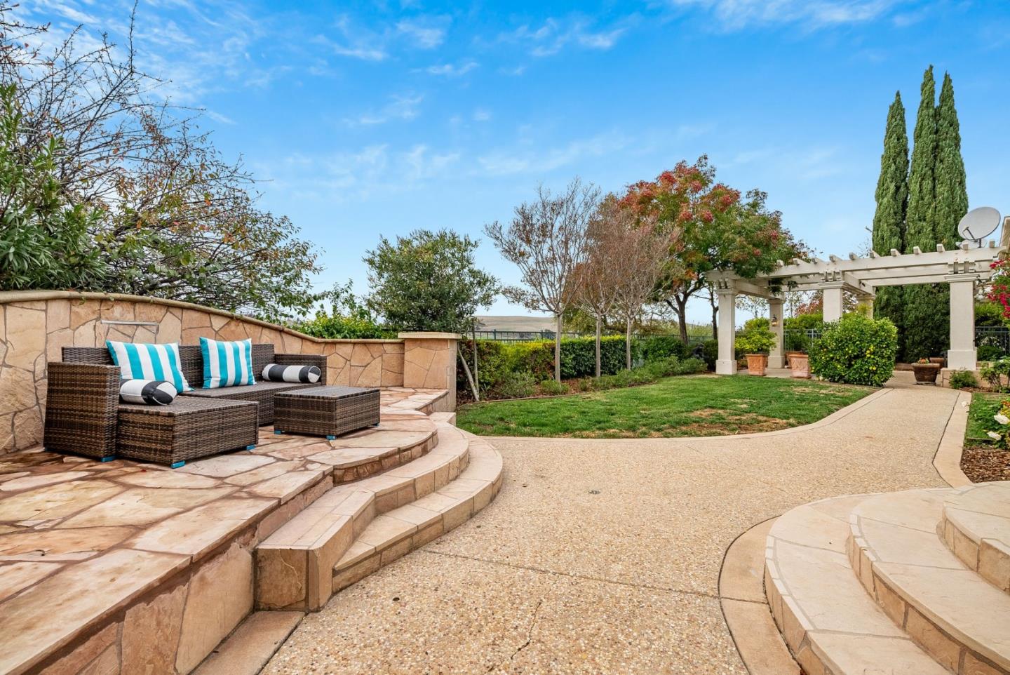 Detail Gallery Image 37 of 50 For 5253 Vicenza Way, San Jose,  CA 95138 - 4 Beds | 3 Baths