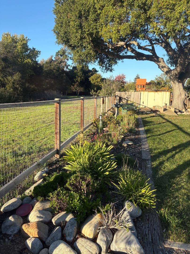 Detail Gallery Image 29 of 38 For 20120 Portola Dr, Salinas,  CA 93908 - 3 Beds | 2 Baths