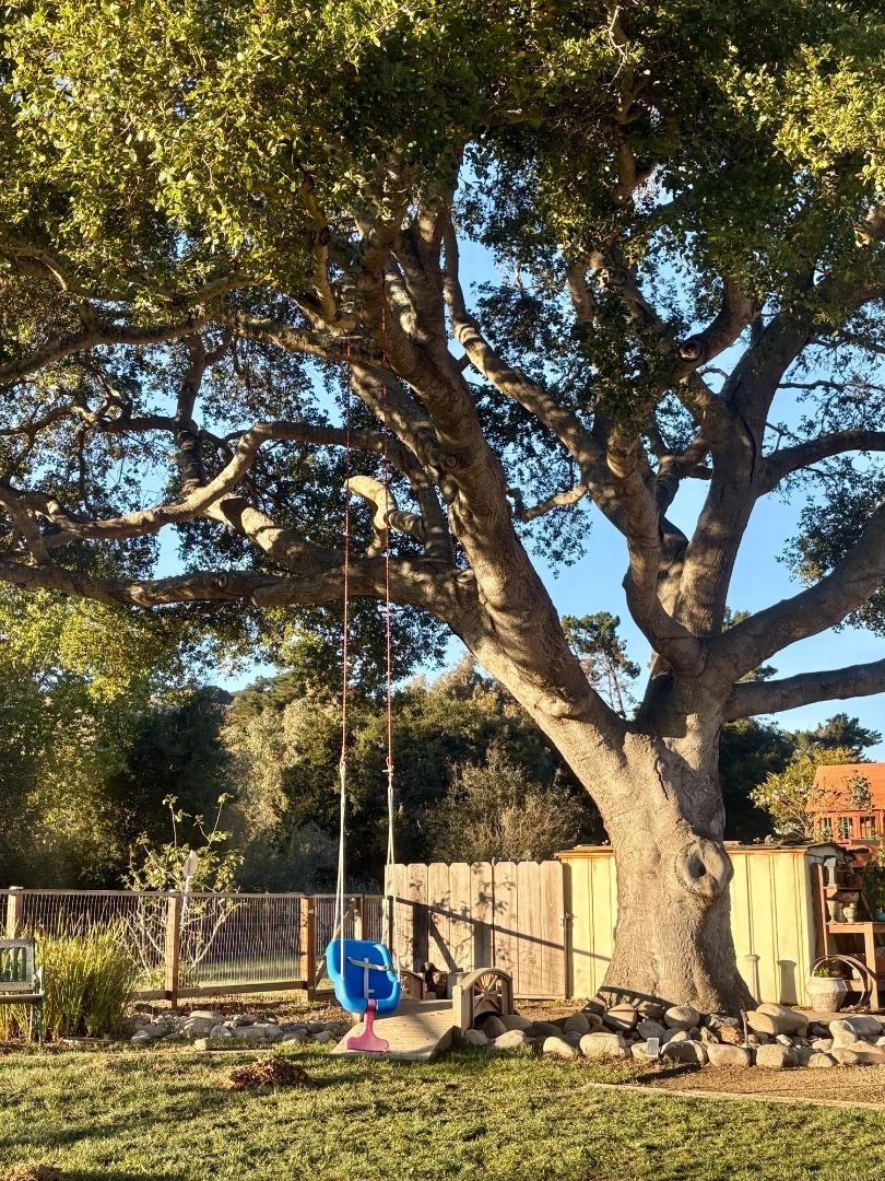 Detail Gallery Image 34 of 38 For 20120 Portola Dr, Salinas,  CA 93908 - 3 Beds | 2 Baths