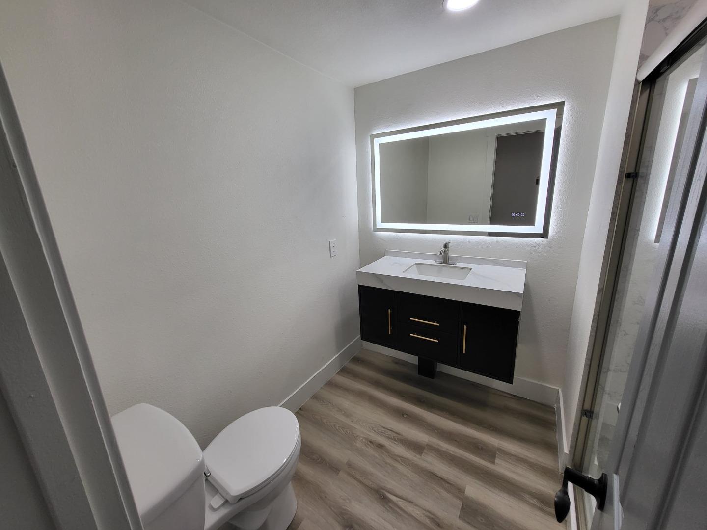 Detail Gallery Image 14 of 19 For 440 Moffett Blvd #61,  Mountain View,  CA 94043 - 2 Beds | 2 Baths