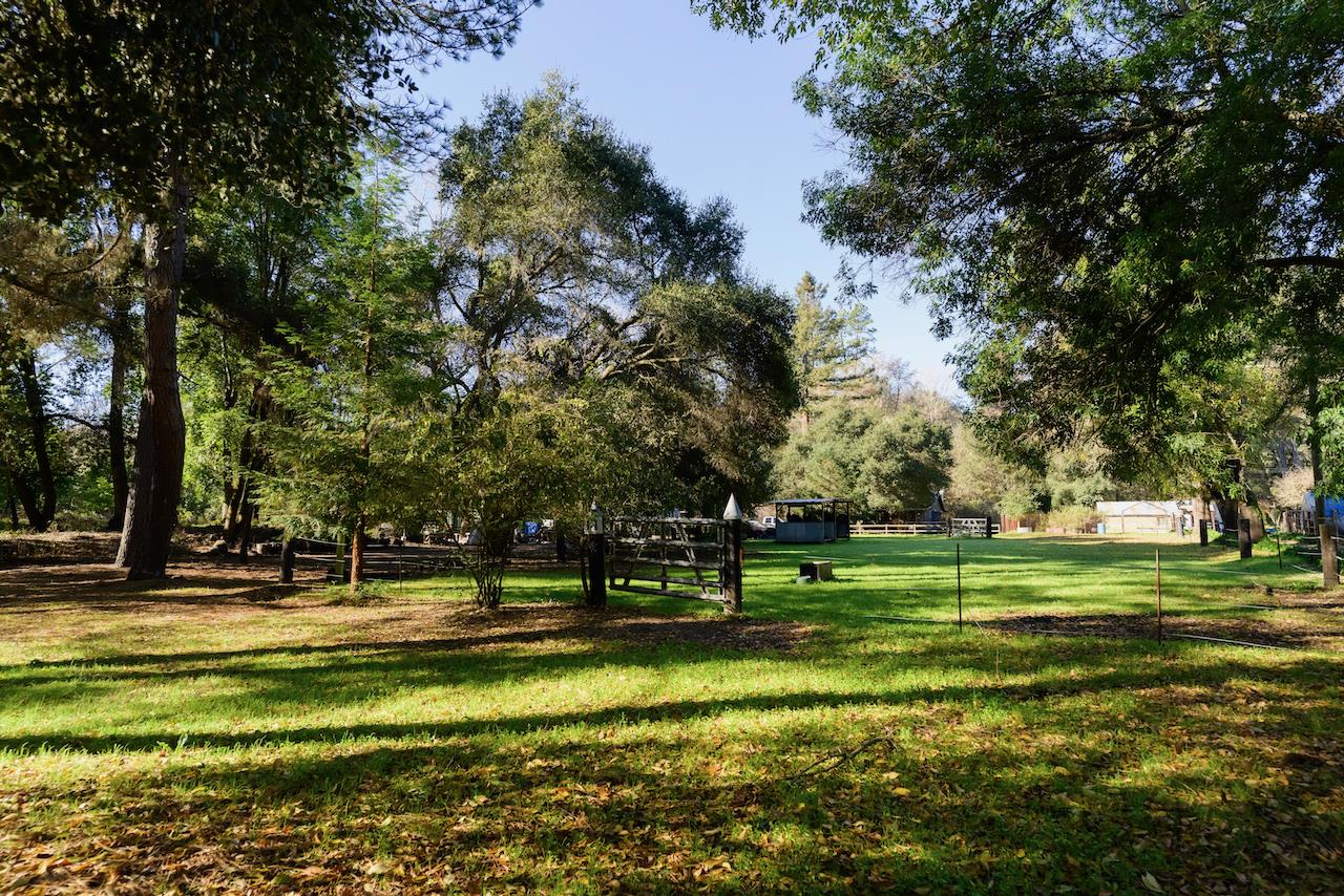 Detail Gallery Image 22 of 92 For 515 Lockhart Gulch Rd, Scotts Valley,  CA 95066 - 2 Beds | 1 Baths