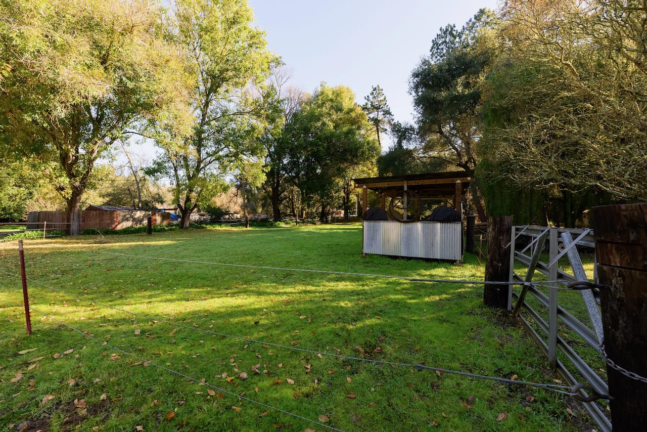 Detail Gallery Image 29 of 92 For 515 Lockhart Gulch Rd, Scotts Valley,  CA 95066 - 2 Beds | 1 Baths