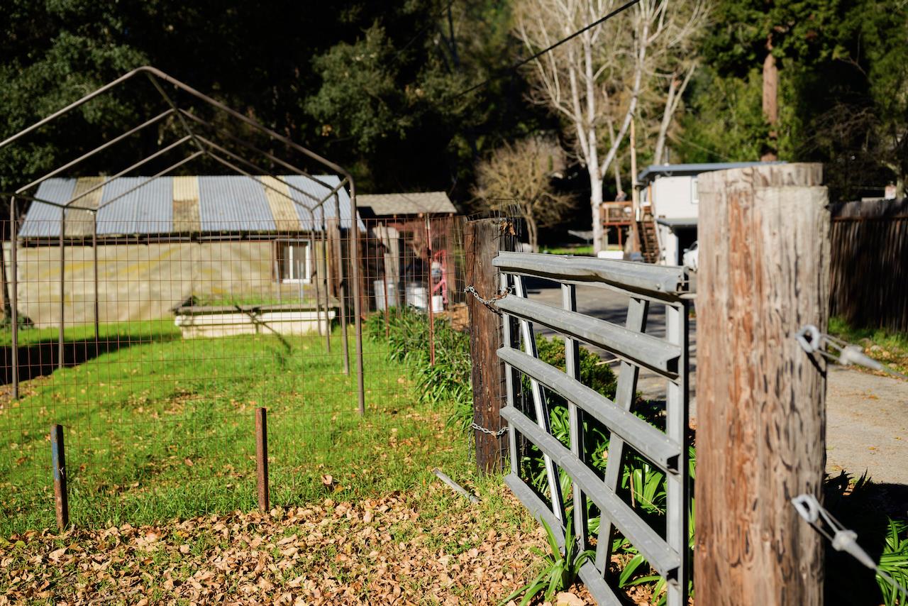 Detail Gallery Image 32 of 92 For 515 Lockhart Gulch Rd, Scotts Valley,  CA 95066 - 2 Beds | 1 Baths