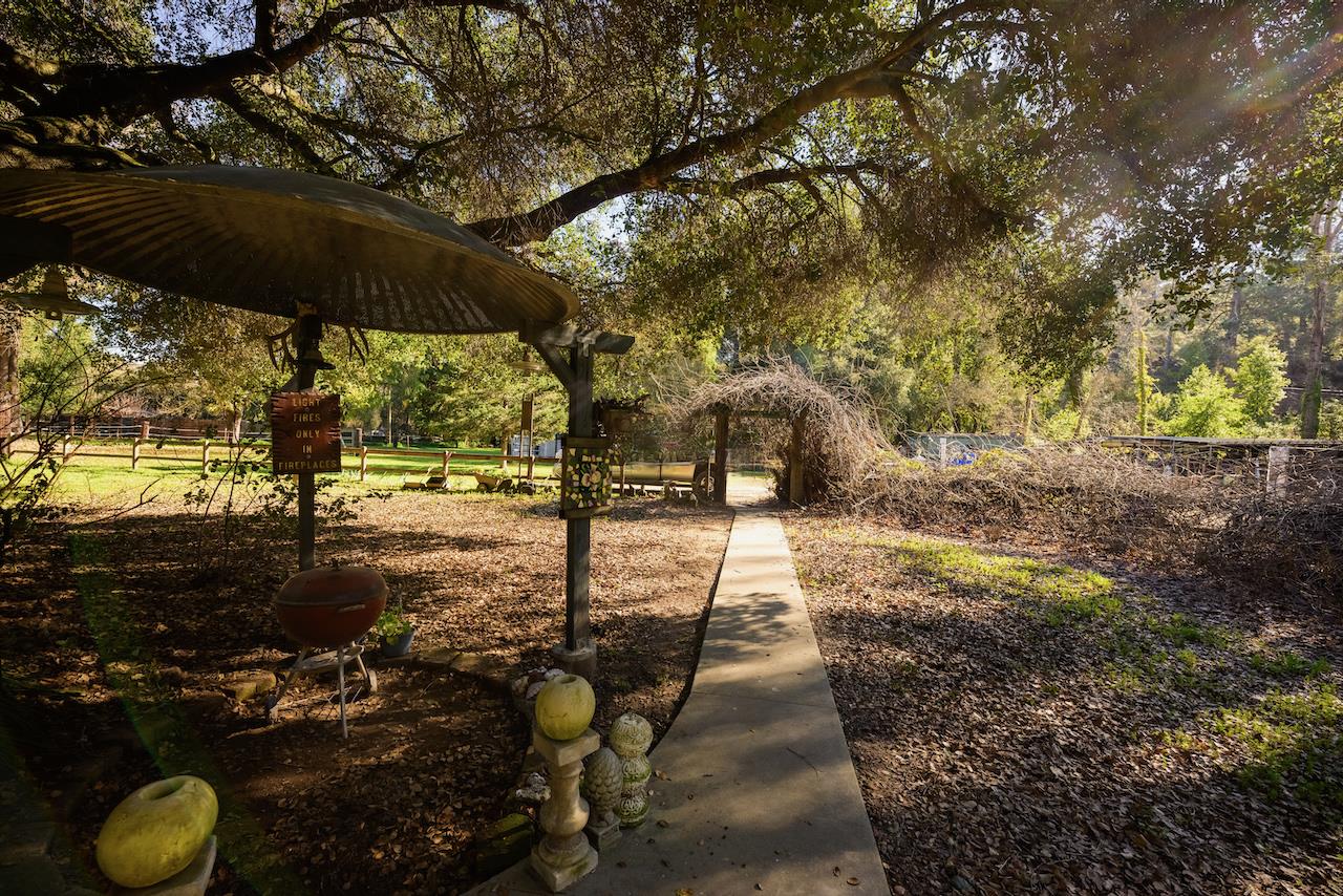 Detail Gallery Image 8 of 92 For 515 Lockhart Gulch Rd, Scotts Valley,  CA 95066 - 2 Beds | 1 Baths