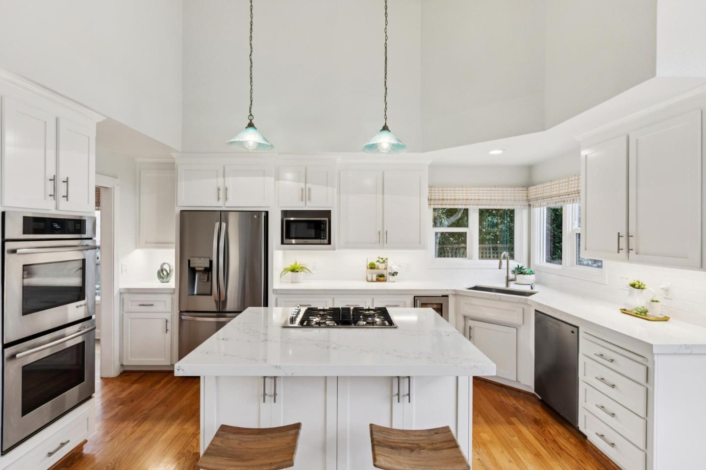 Detail Gallery Image 10 of 66 For 321 Eagle Trace Dr, Half Moon Bay,  CA 94019 - 3 Beds | 2/1 Baths