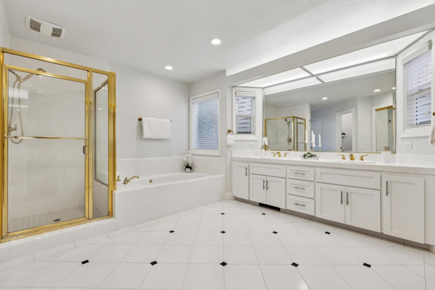 Detail Gallery Image 30 of 66 For 321 Eagle Trace Dr, Half Moon Bay,  CA 94019 - 3 Beds | 2/1 Baths