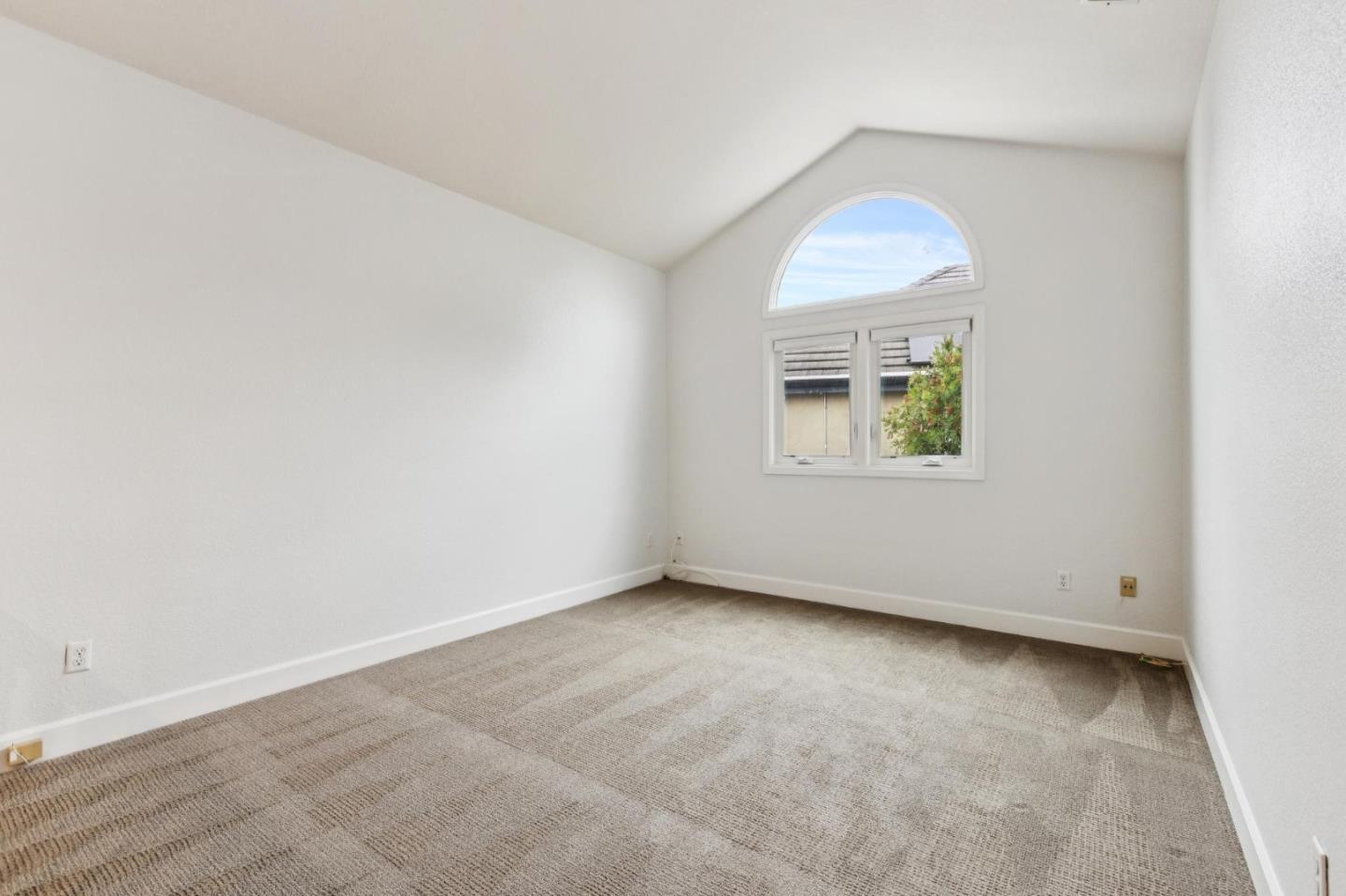 Detail Gallery Image 39 of 66 For 321 Eagle Trace Dr, Half Moon Bay,  CA 94019 - 3 Beds | 2/1 Baths