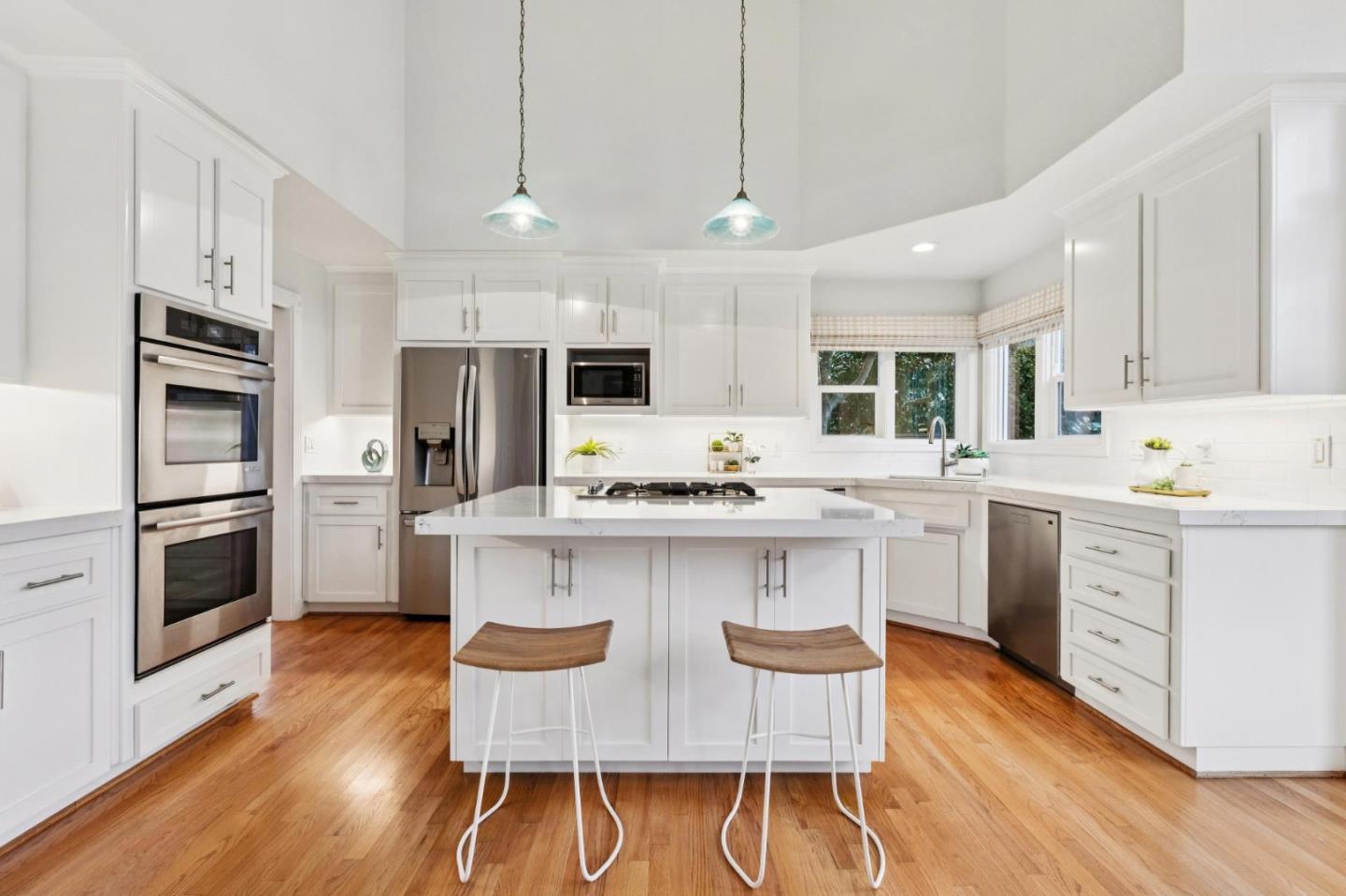 Detail Gallery Image 9 of 66 For 321 Eagle Trace Dr, Half Moon Bay,  CA 94019 - 3 Beds | 2/1 Baths