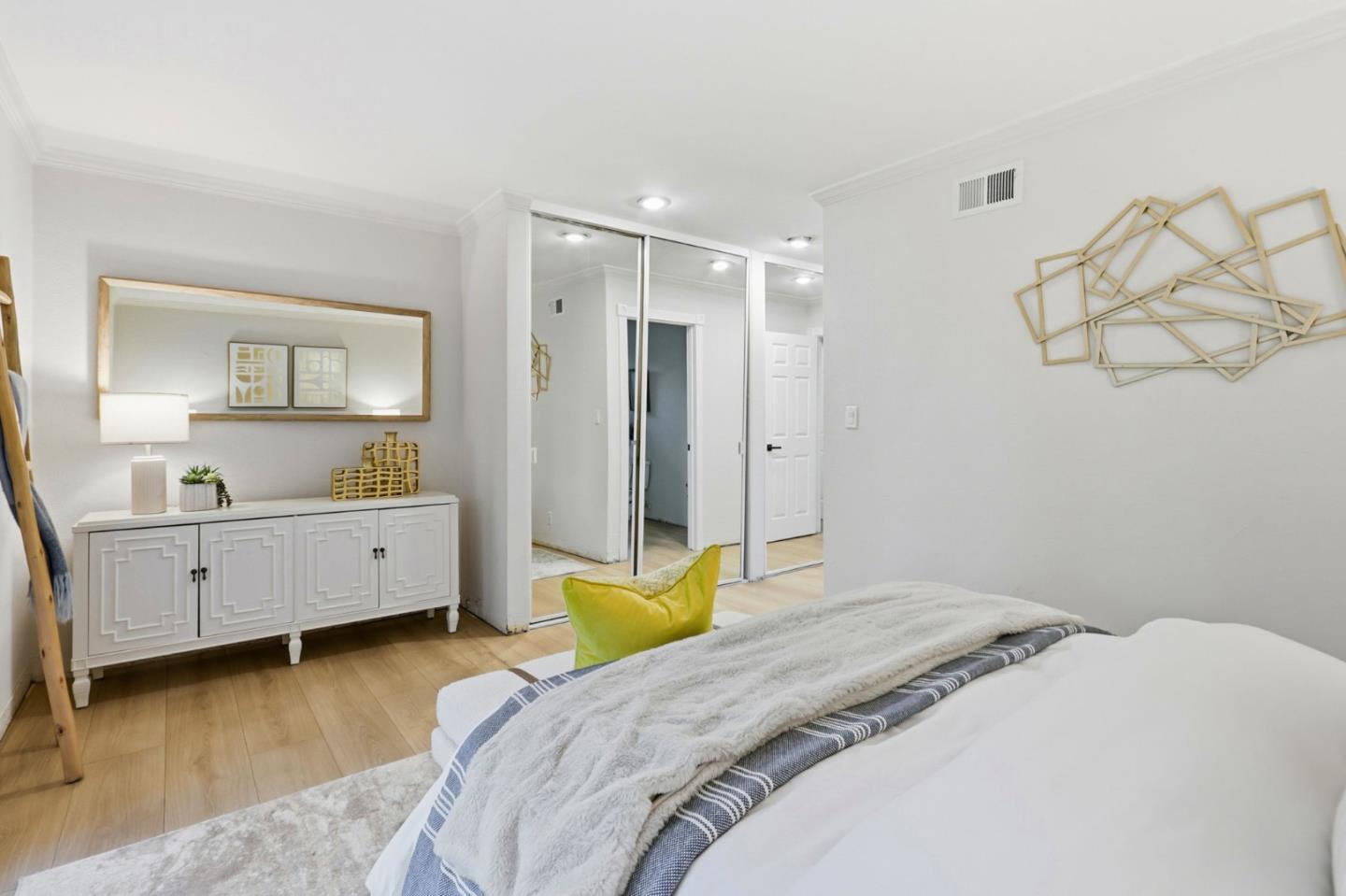 Detail Gallery Image 27 of 37 For 1101 Dwyer Ave, San Jose,  CA 95120 - 3 Beds | 2 Baths