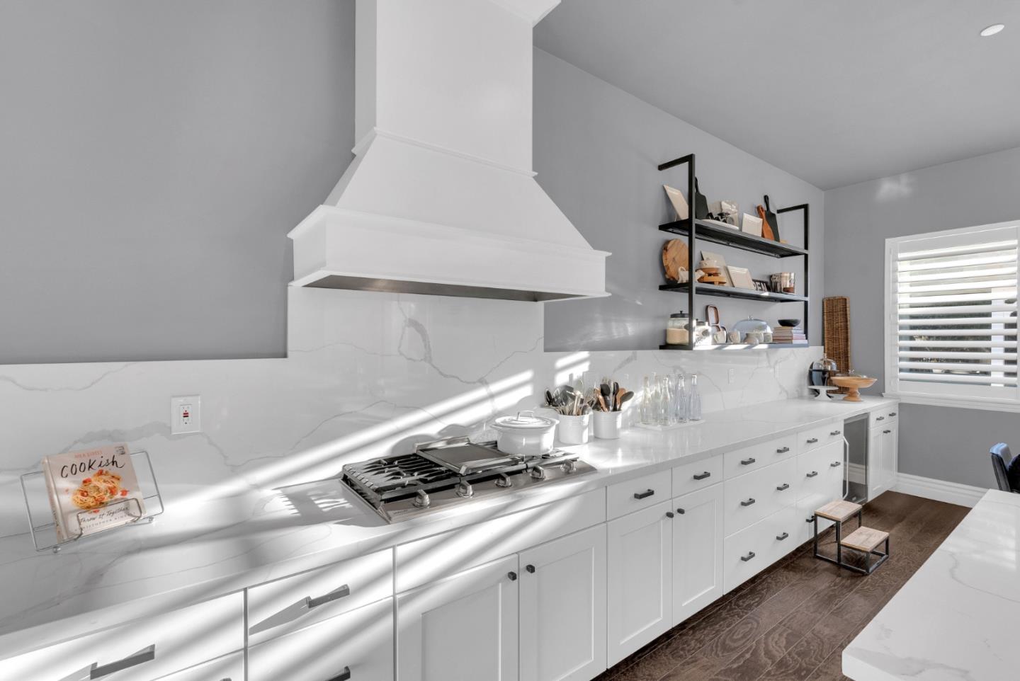 Detail Gallery Image 13 of 67 For 7277 Pitlochry Dr, Gilroy,  CA 95020 - 4 Beds | 3/1 Baths