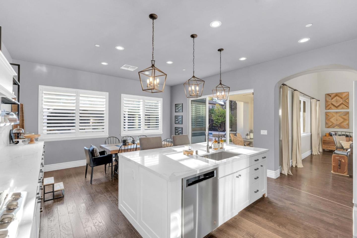 Detail Gallery Image 15 of 67 For 7277 Pitlochry Dr, Gilroy,  CA 95020 - 4 Beds | 3/1 Baths