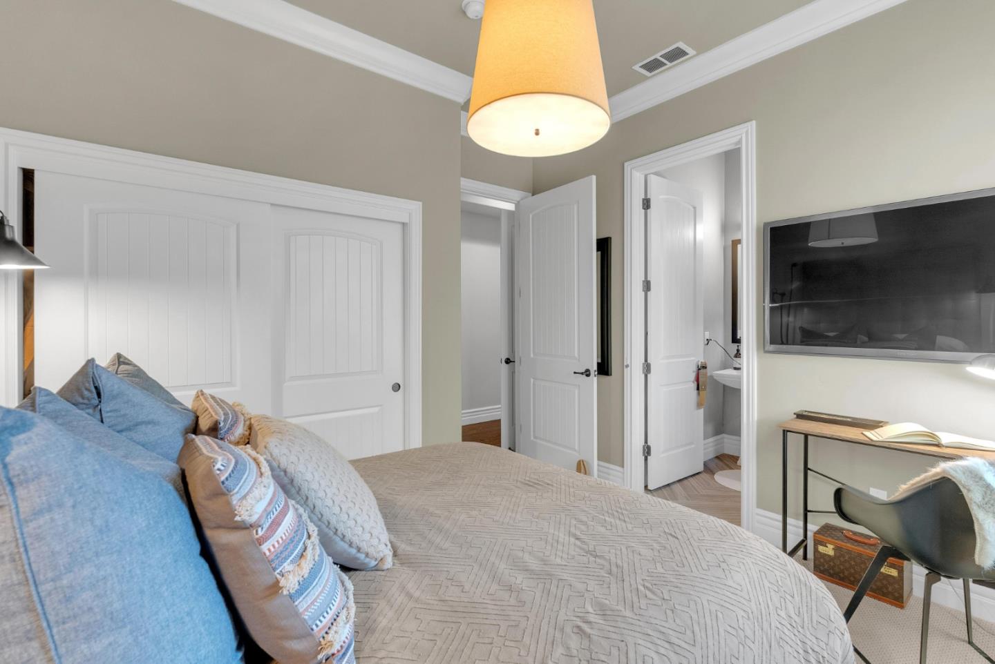 Detail Gallery Image 34 of 67 For 7277 Pitlochry Dr, Gilroy,  CA 95020 - 4 Beds | 3/1 Baths