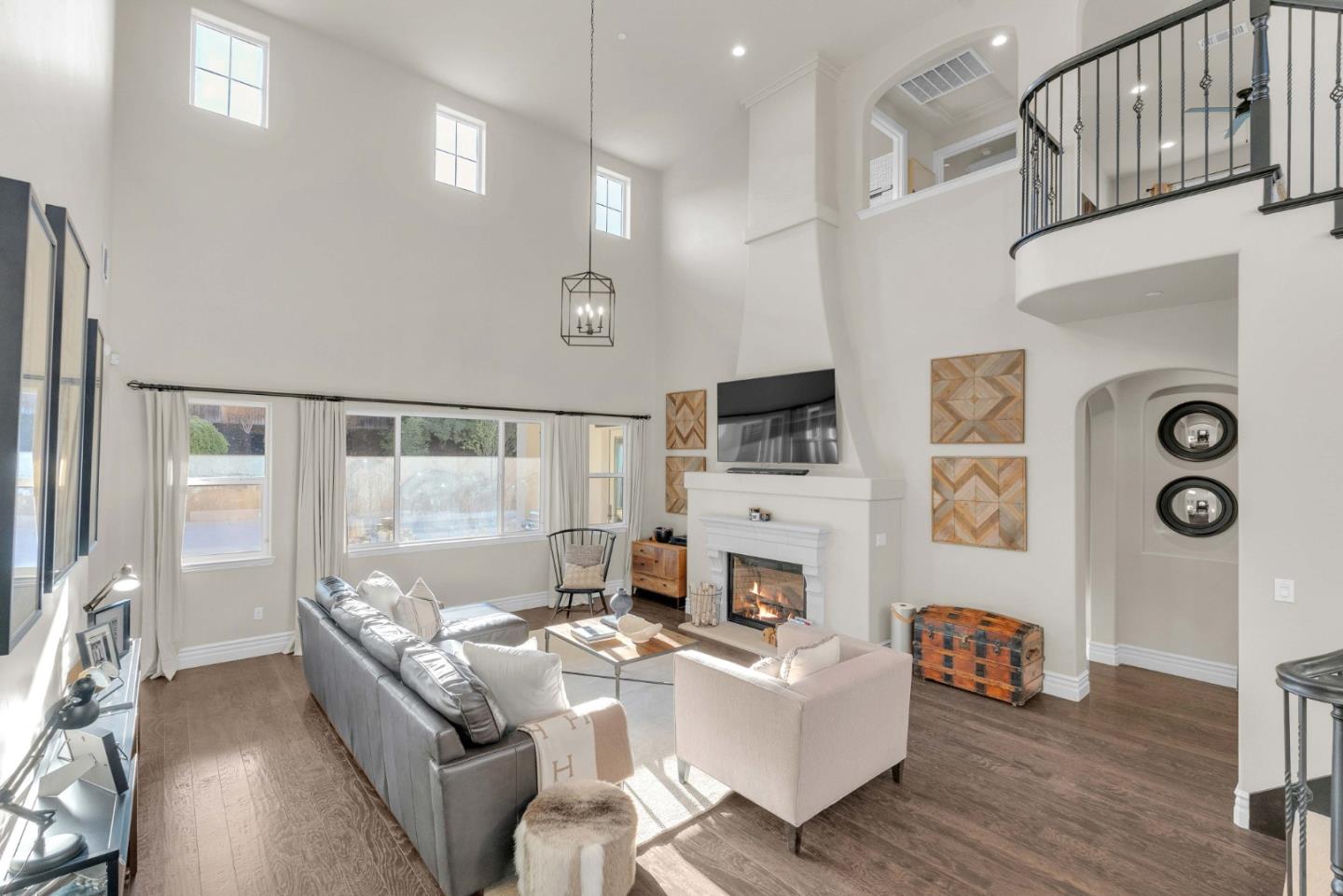 Detail Gallery Image 6 of 67 For 7277 Pitlochry Dr, Gilroy,  CA 95020 - 4 Beds | 3/1 Baths