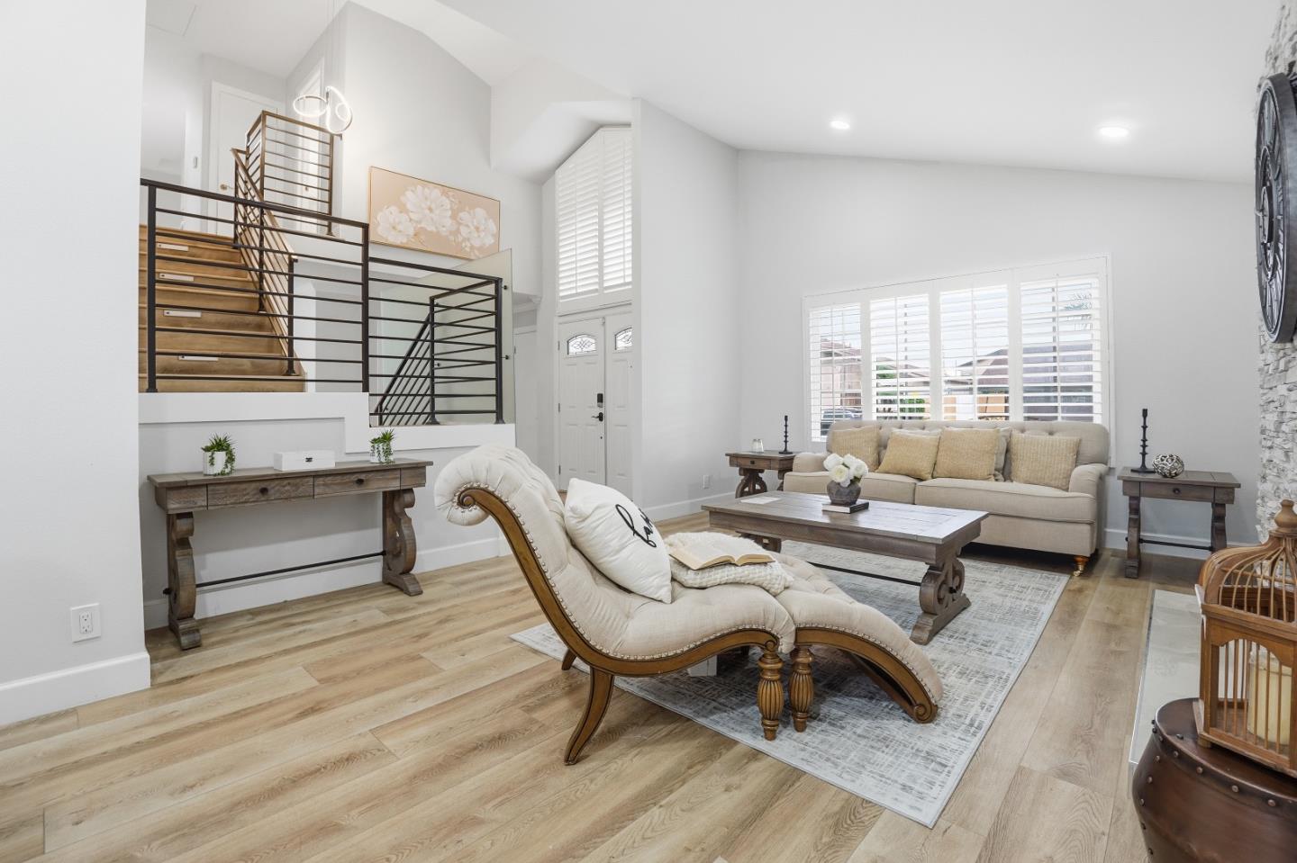 Detail Gallery Image 2 of 31 For 11383 Stonecress Ave, Fountain Valley,  CA 92708 - 6 Beds | 4/1 Baths