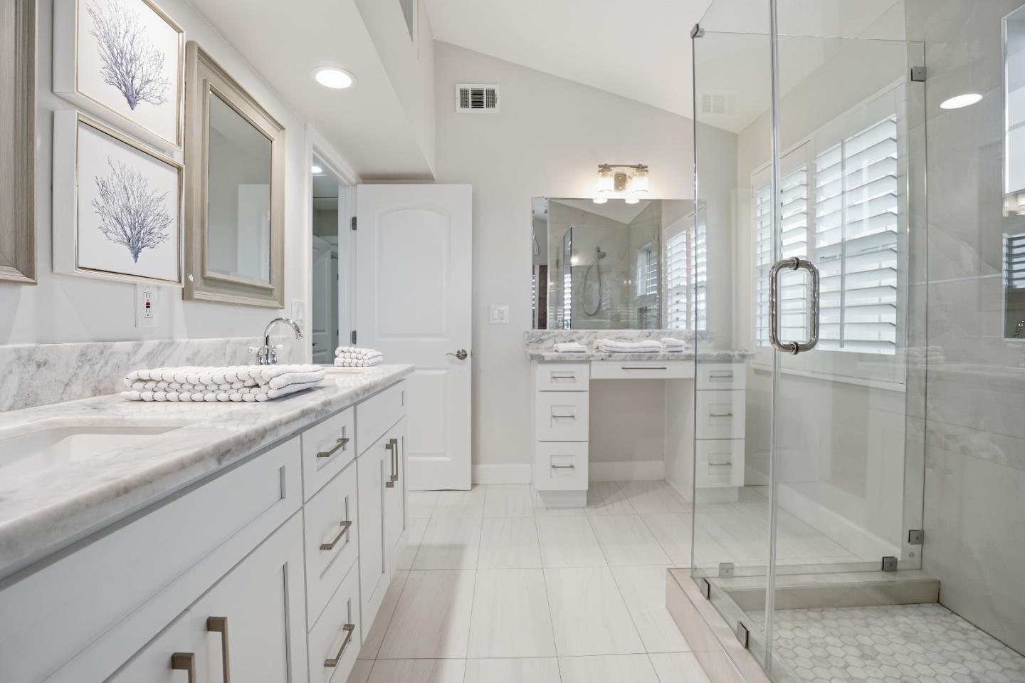 Detail Gallery Image 3 of 31 For 11383 Stonecress Ave, Fountain Valley,  CA 92708 - 6 Beds | 4/1 Baths