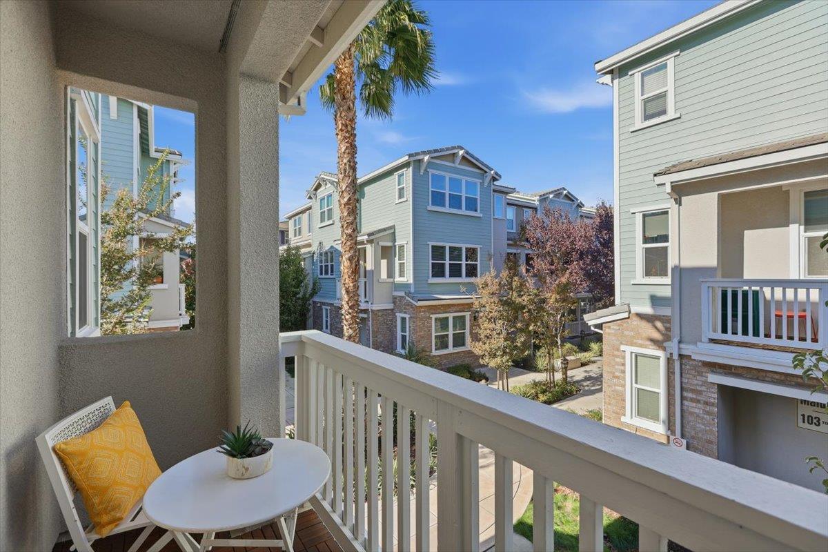 Detail Gallery Image 24 of 62 For 125 Maidenhair Ter, Sunnyvale,  CA 94086 - 3 Beds | 3/1 Baths