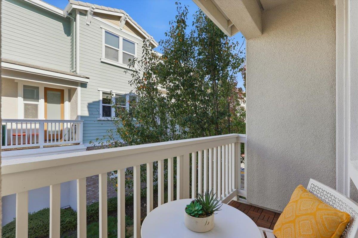 Detail Gallery Image 25 of 62 For 125 Maidenhair Ter, Sunnyvale,  CA 94086 - 3 Beds | 3/1 Baths