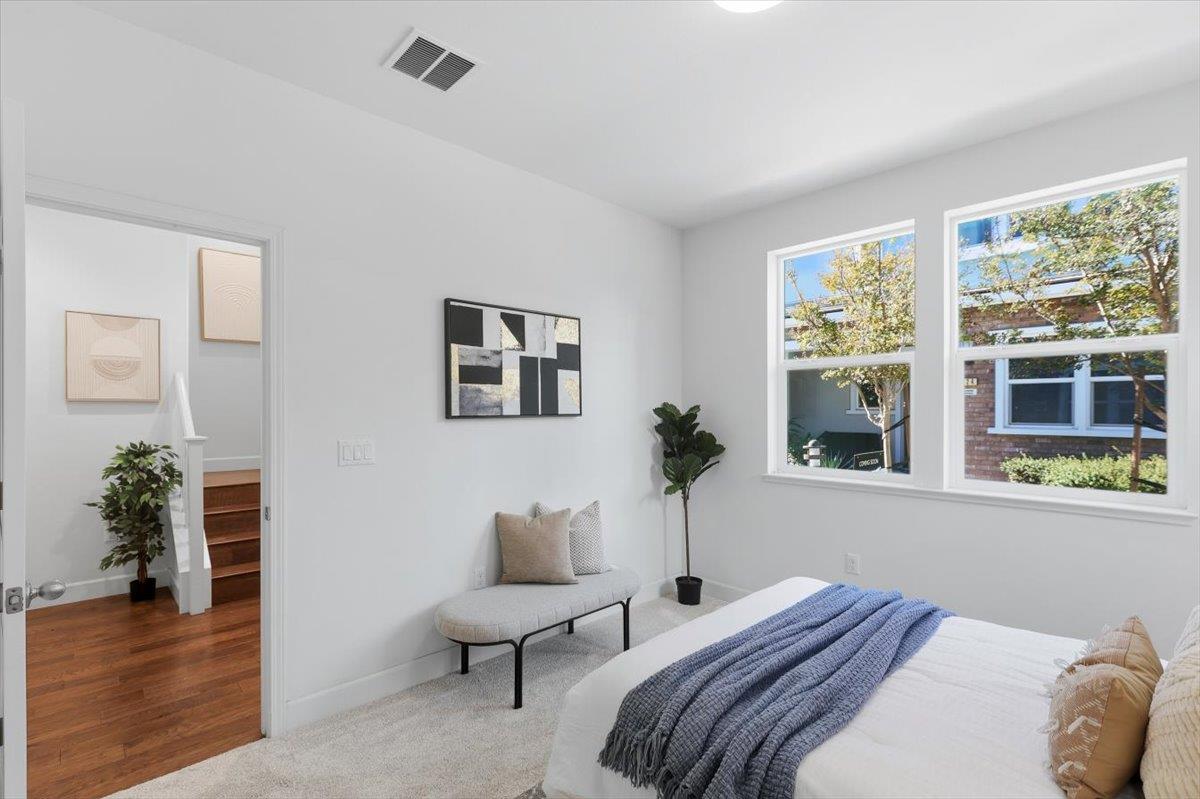 Detail Gallery Image 29 of 62 For 125 Maidenhair Ter, Sunnyvale,  CA 94086 - 3 Beds | 3/1 Baths