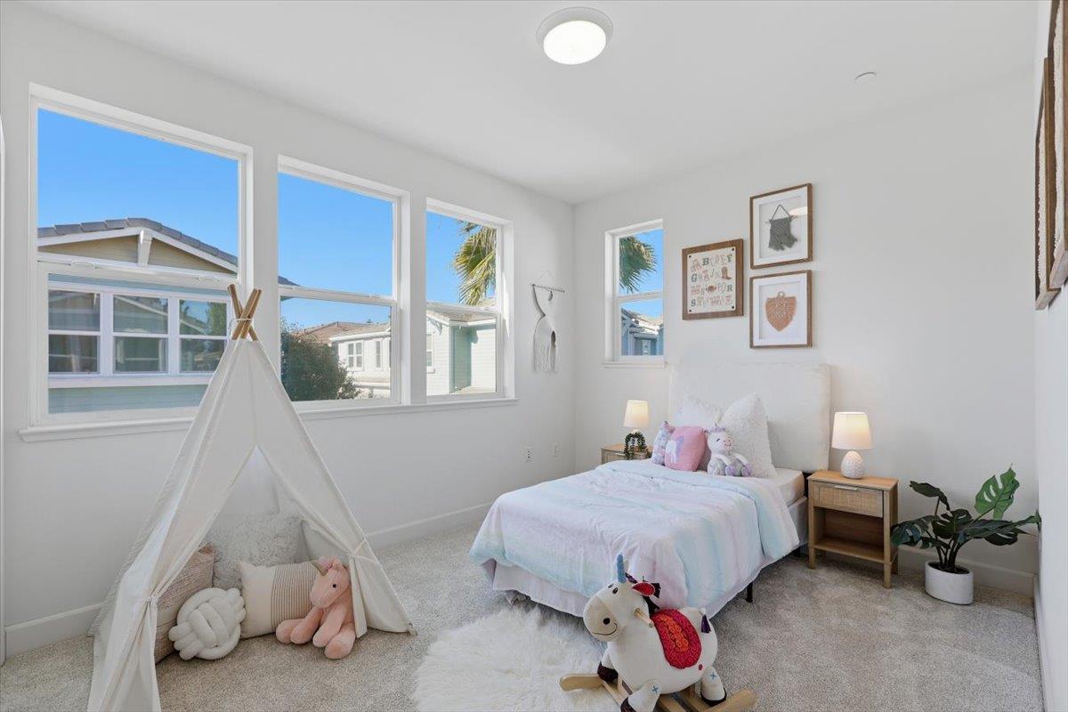 Detail Gallery Image 42 of 62 For 125 Maidenhair Ter, Sunnyvale,  CA 94086 - 3 Beds | 3/1 Baths