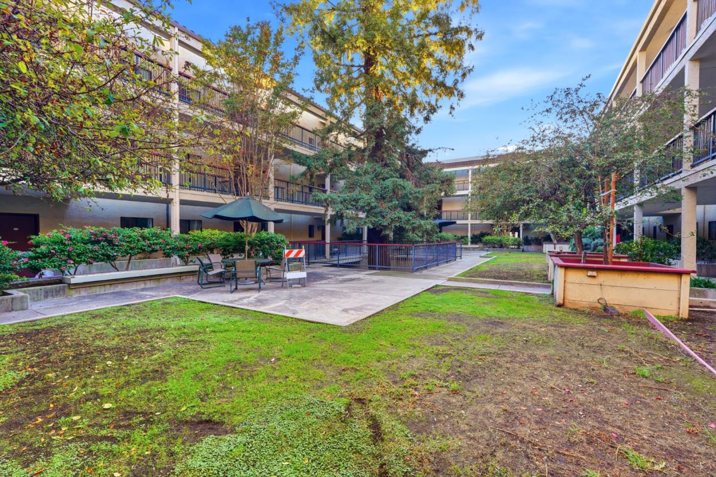 Photo #33: ML82028158 Listing: Photo #33