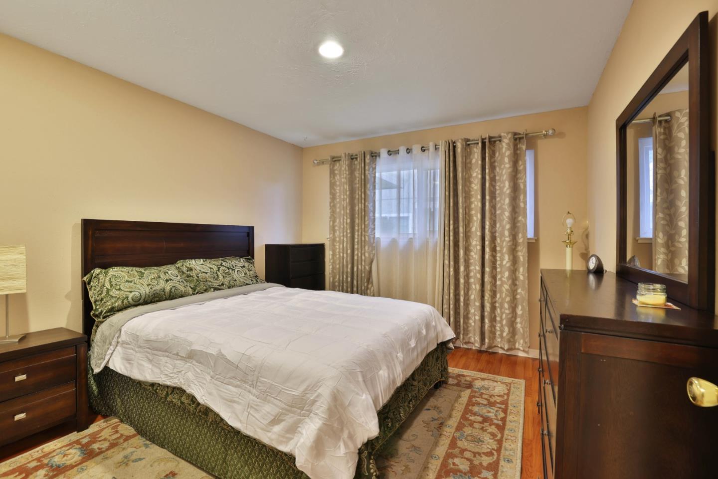 Detail Gallery Image 6 of 12 For 5480 Tradewinds Walkway #1,  San Jose,  CA 95123 - 2 Beds | 1 Baths