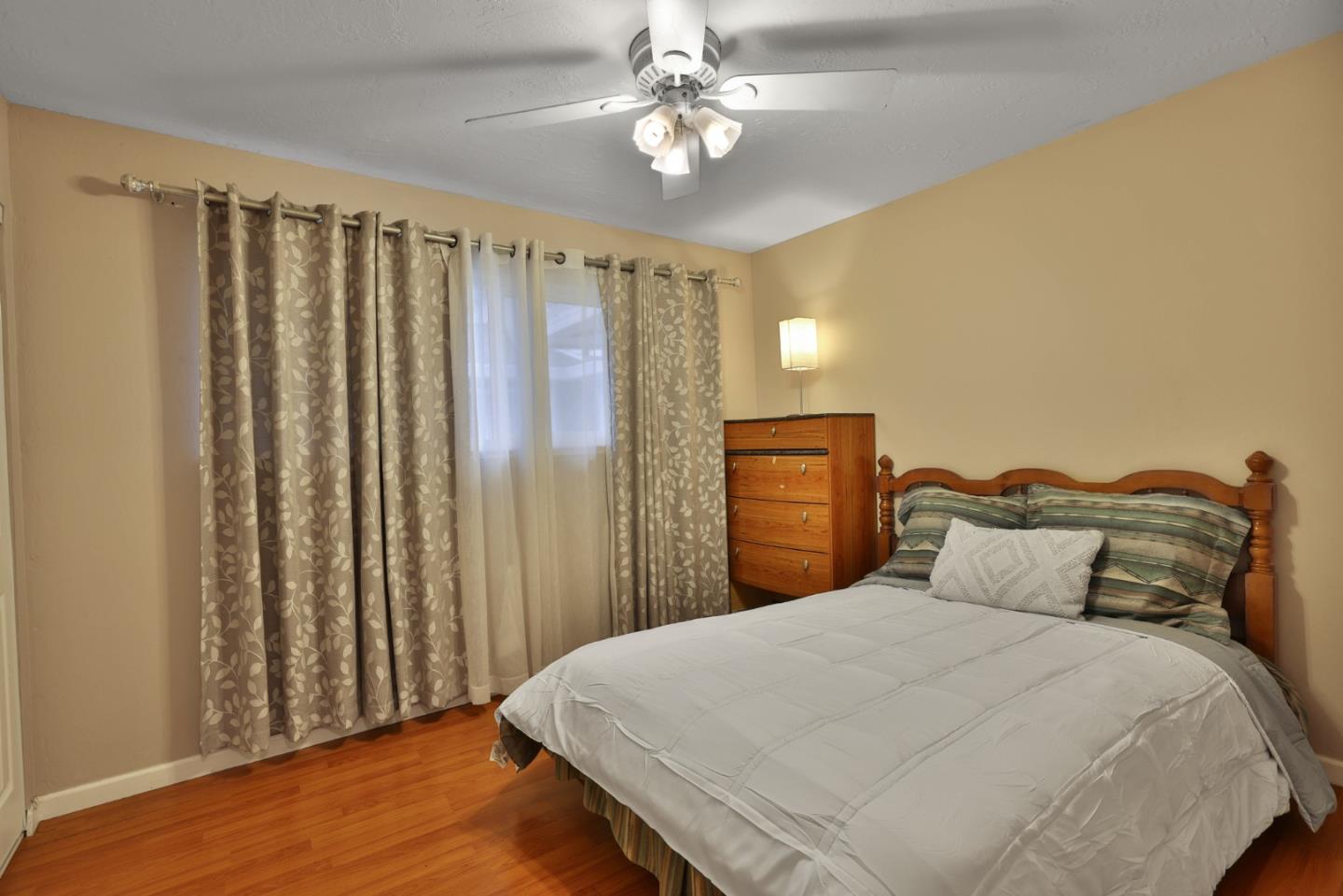 Detail Gallery Image 9 of 12 For 5480 Tradewinds Walkway #1,  San Jose,  CA 95123 - 2 Beds | 1 Baths