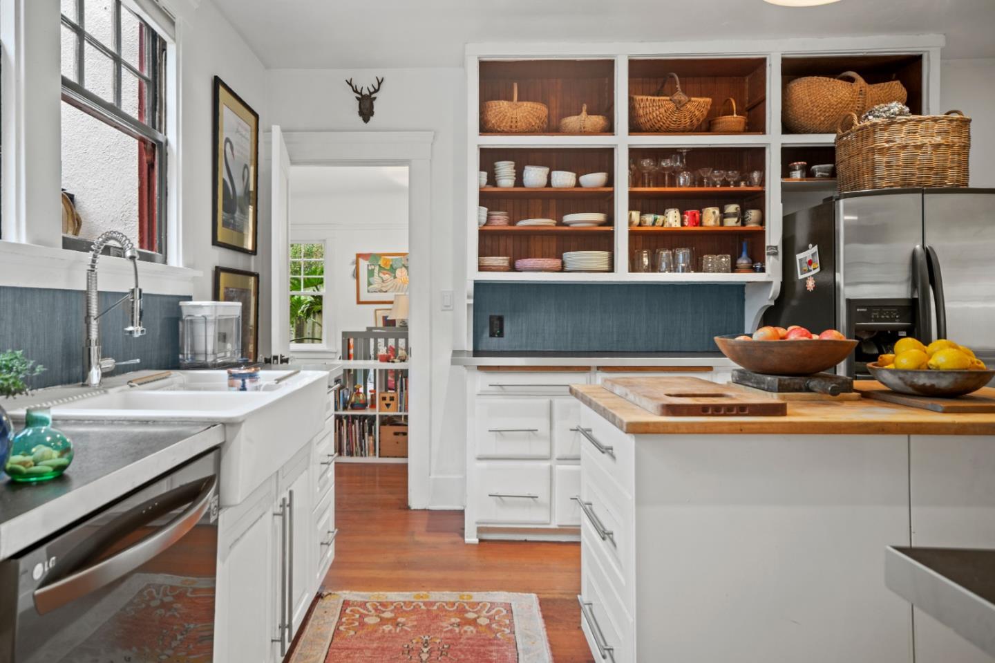 Detail Gallery Image 12 of 29 For 73 Echo Valley Rd, Salinas,  CA 93907 - 3 Beds | 1/1 Baths