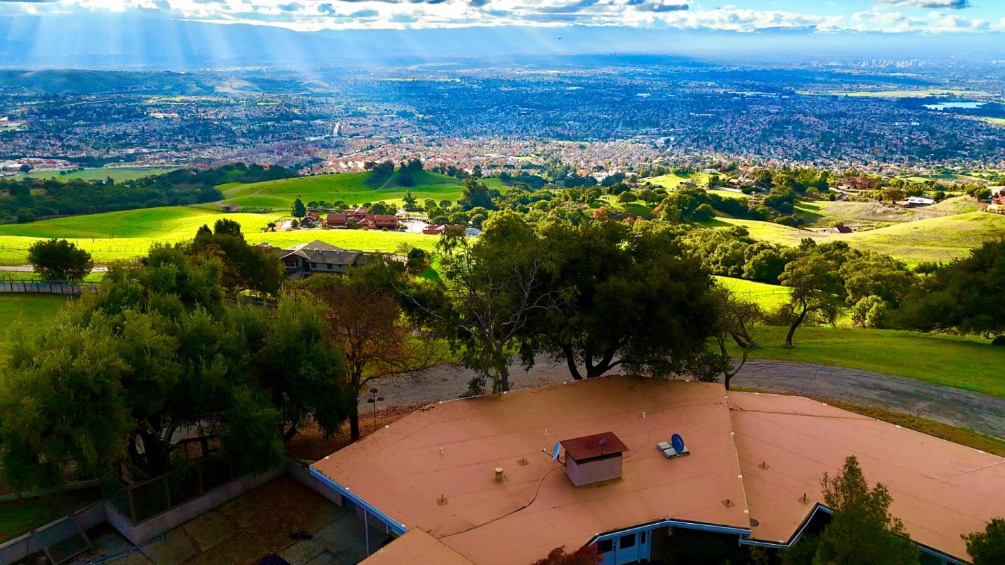 Detail Gallery Image 23 of 66 For 4393 Quimby Rd, San Jose,  CA 95148 - 3 Beds | 2/1 Baths