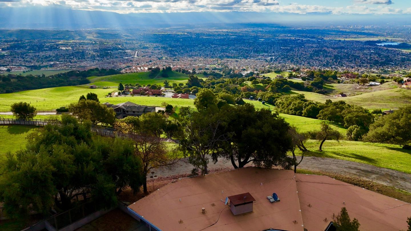 Detail Gallery Image 32 of 66 For 4393 Quimby Rd, San Jose,  CA 95148 - 3 Beds | 2/1 Baths