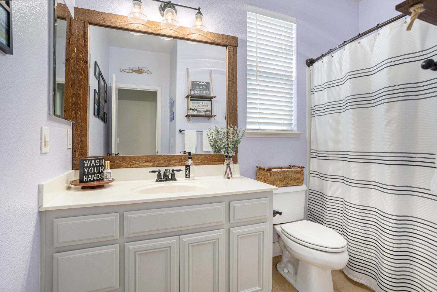 Detail Gallery Image 20 of 63 For 130 Ridge Crest Ct, Oakley,  CA 94561 - 5 Beds | 3 Baths