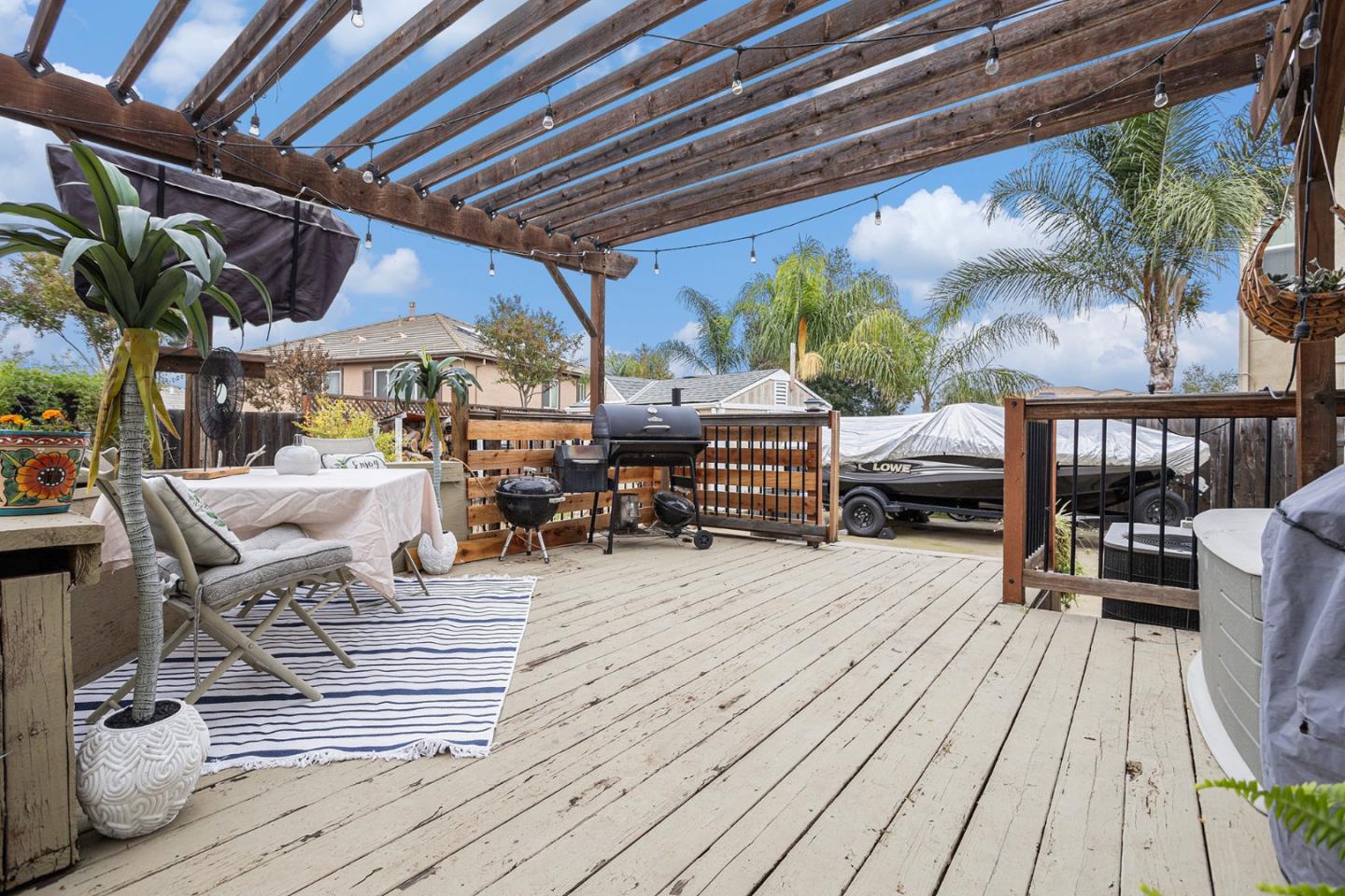 Detail Gallery Image 40 of 63 For 130 Ridge Crest Ct, Oakley,  CA 94561 - 5 Beds | 3 Baths