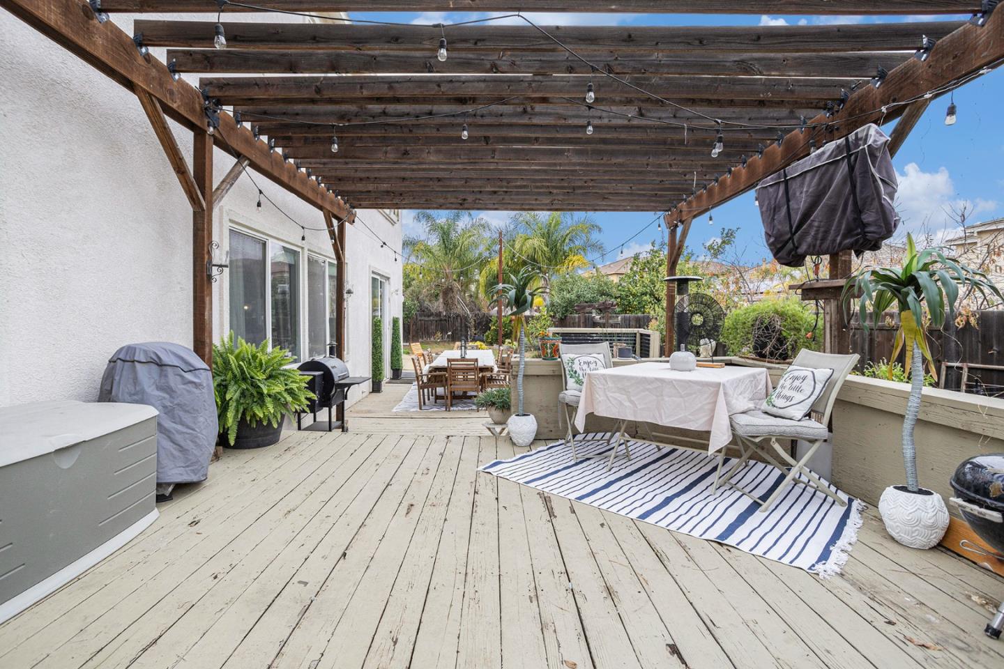 Detail Gallery Image 41 of 63 For 130 Ridge Crest Ct, Oakley,  CA 94561 - 5 Beds | 3 Baths