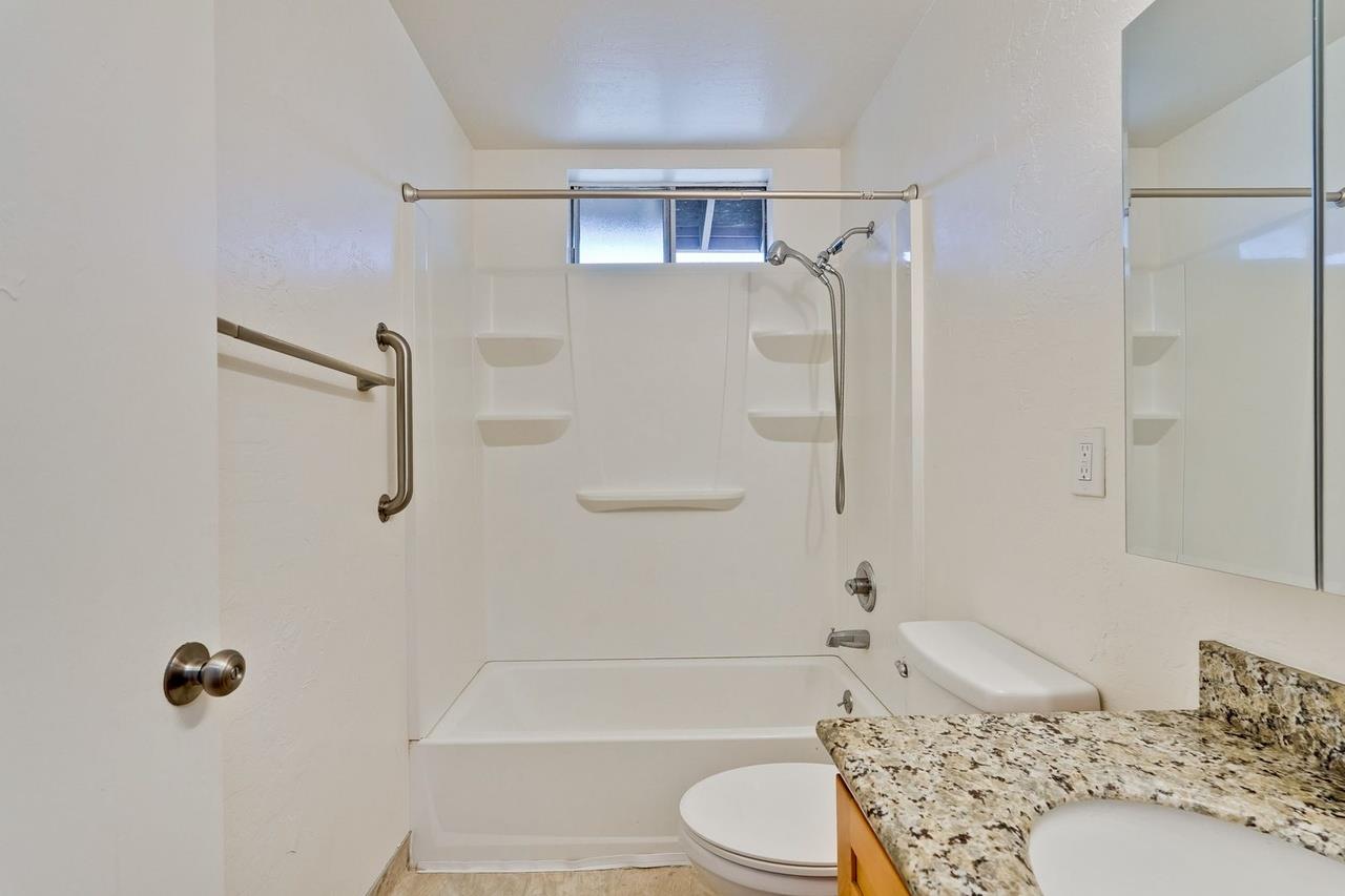 Detail Gallery Image 15 of 17 For 7537 Rogers Ln #4,  Gilroy,  CA 95020 - 2 Beds | 1 Baths