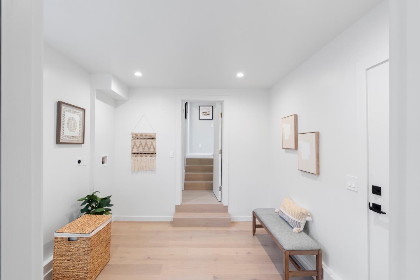 Detail Gallery Image 17 of 30 For 2105 Stratford Way, San Mateo,  CA 94403 - 3 Beds | 2/1 Baths