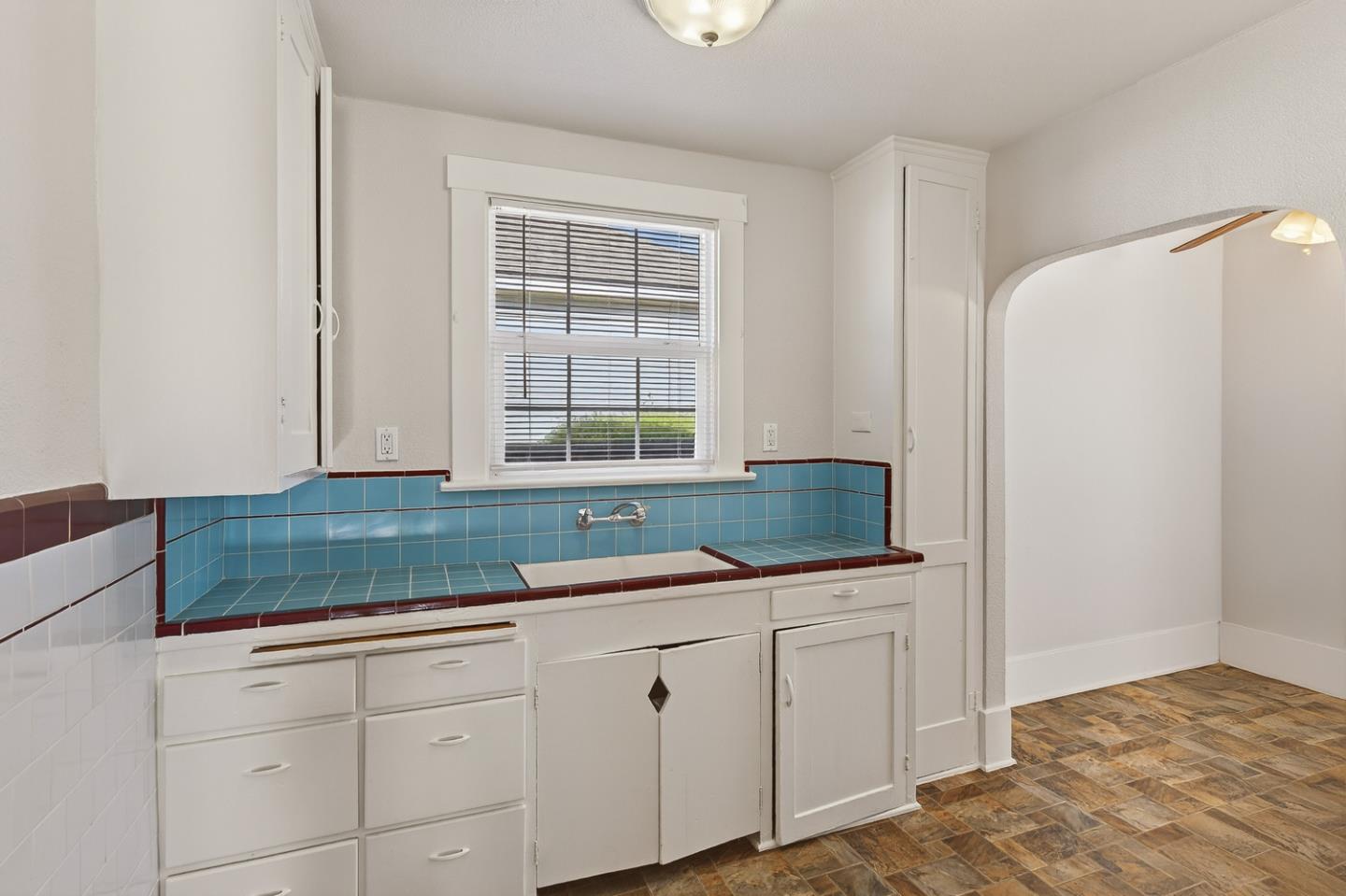 Detail Gallery Image 10 of 29 For 937 S 7th St, San Jose,  CA 95112 - 3 Beds | 1/1 Baths