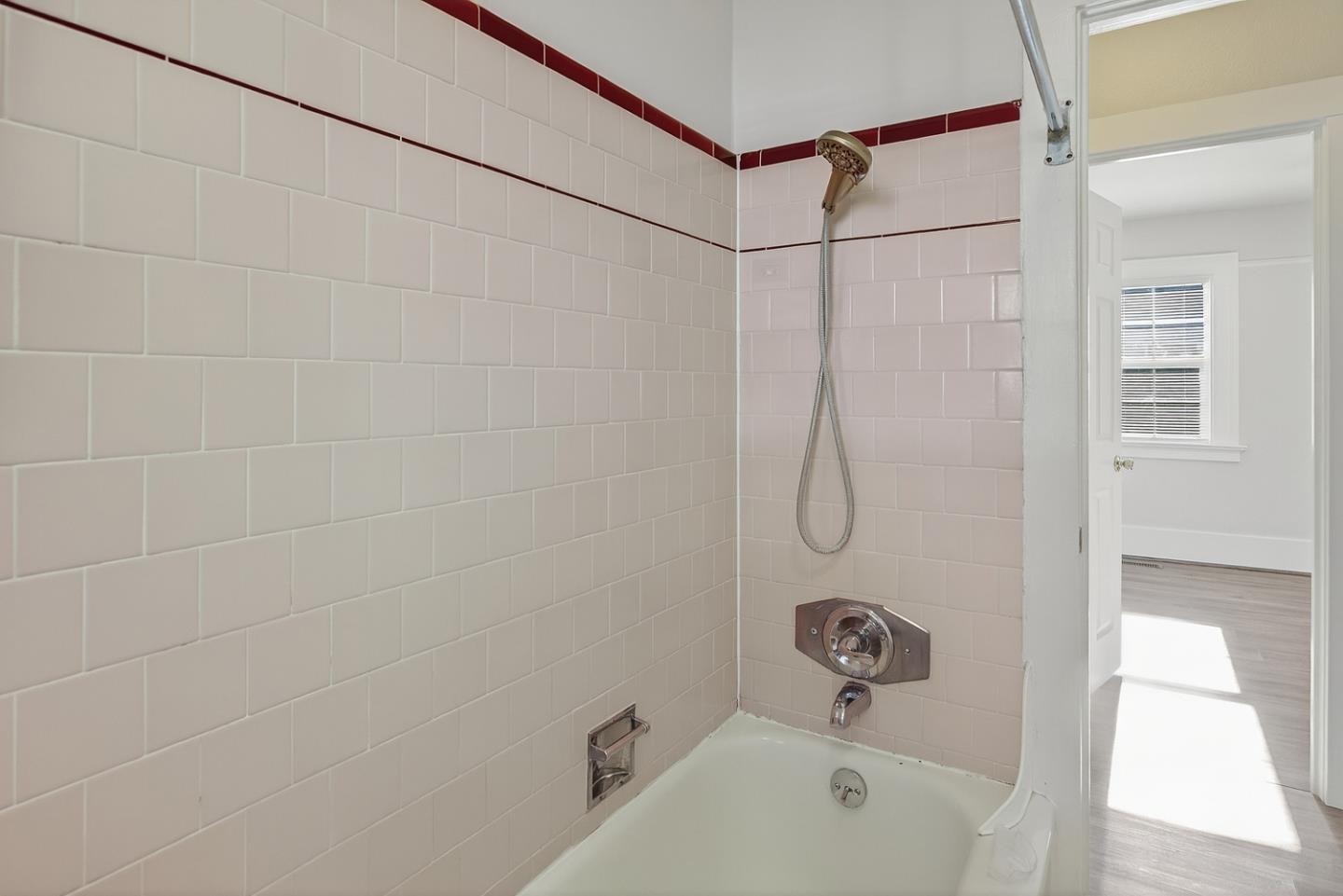 Detail Gallery Image 18 of 29 For 937 S 7th St, San Jose,  CA 95112 - 3 Beds | 1/1 Baths