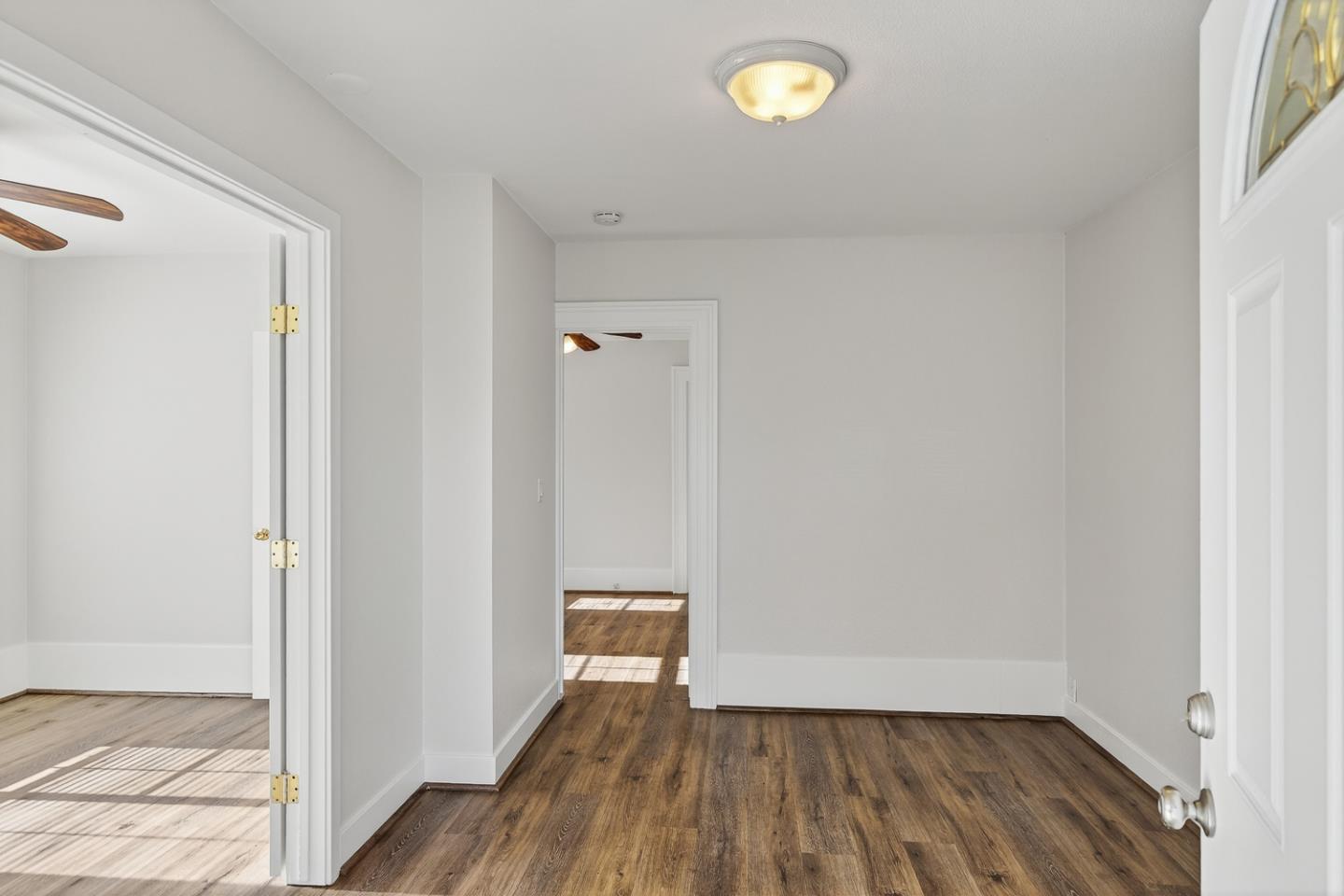 Detail Gallery Image 5 of 29 For 937 S 7th St, San Jose,  CA 95112 - 3 Beds | 1/1 Baths