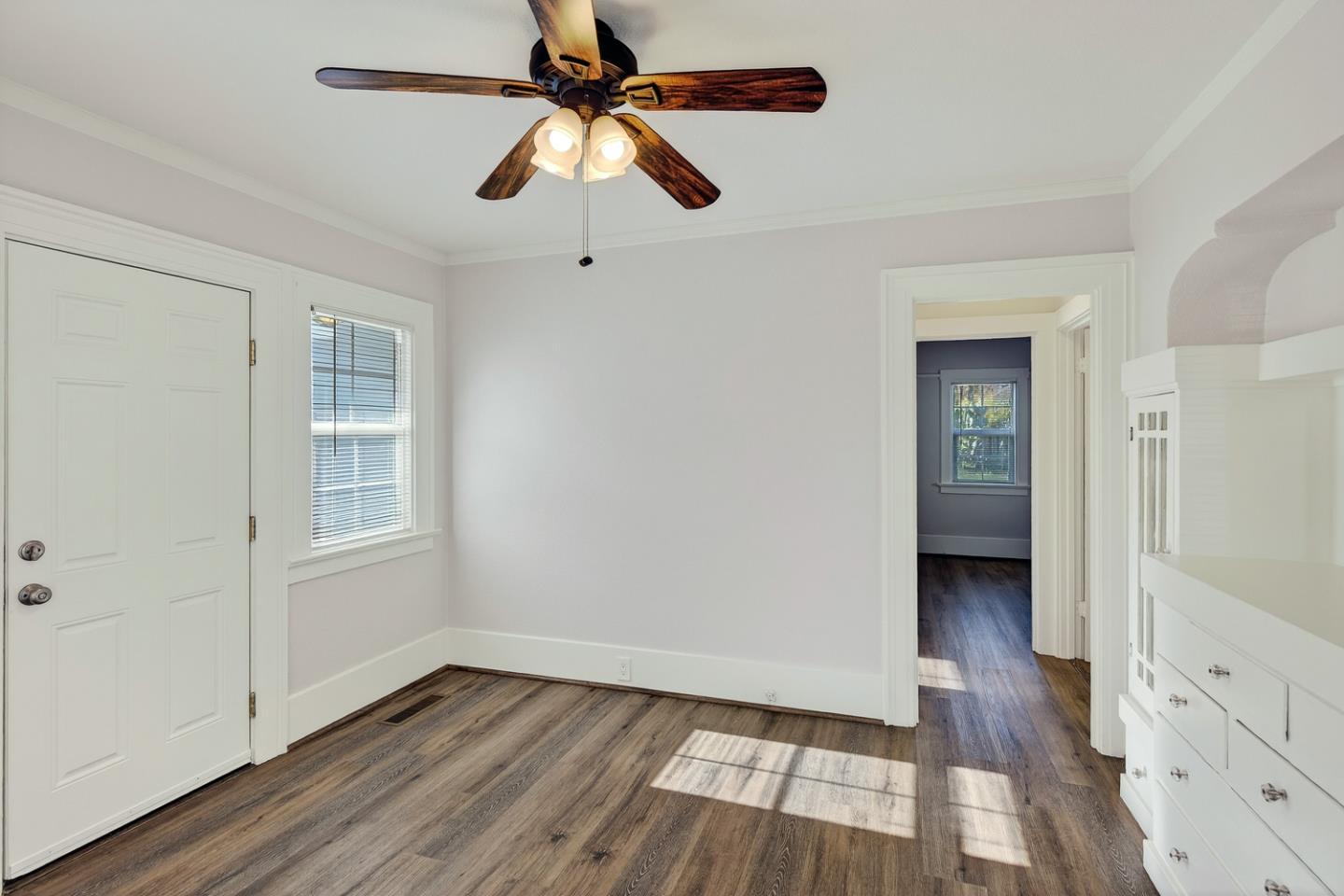 Detail Gallery Image 8 of 29 For 937 S 7th St, San Jose,  CA 95112 - 3 Beds | 1/1 Baths