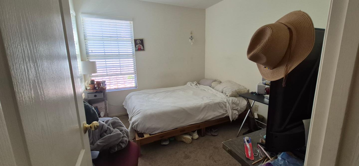 Detail Gallery Image 14 of 19 For 18047 Stonehaven, Salinas,  CA 93908 - 4 Beds | 2/1 Baths