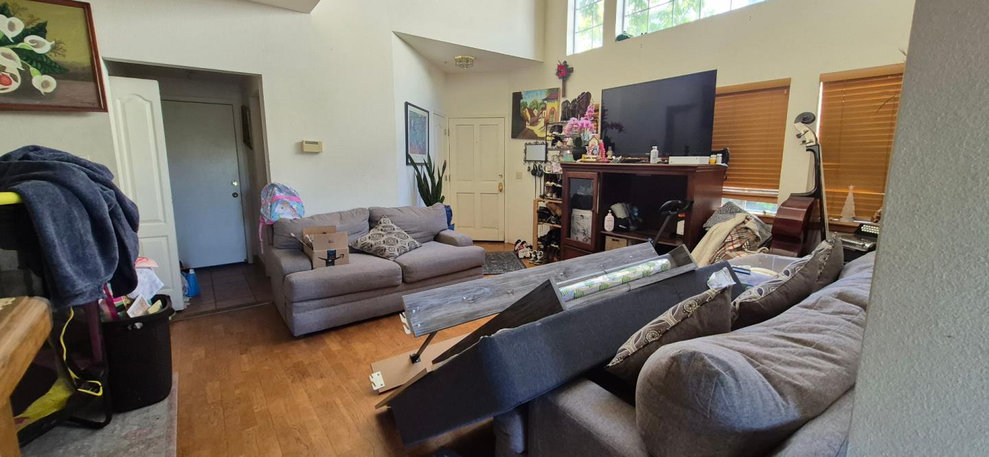 Detail Gallery Image 5 of 19 For 18047 Stonehaven, Salinas,  CA 93908 - 4 Beds | 2/1 Baths