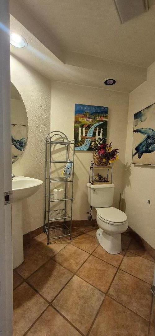 Detail Gallery Image 6 of 19 For 18047 Stonehaven, Salinas,  CA 93908 - 4 Beds | 2/1 Baths