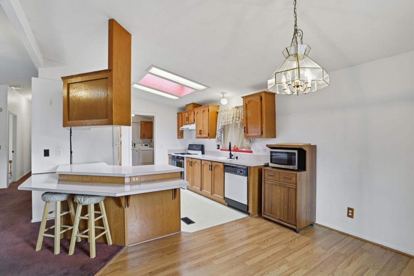 Detail Gallery Image 12 of 37 For 1220 Tasman Dr #142,  Sunnyvale,  CA 94089 - 3 Beds | 2 Baths