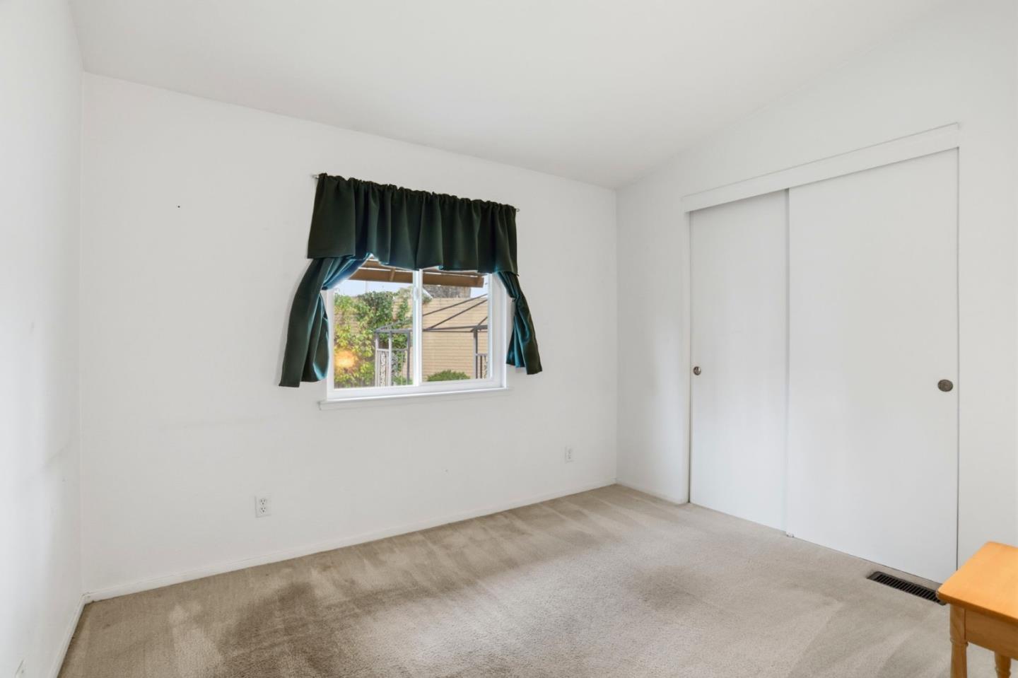 Detail Gallery Image 24 of 37 For 1220 Tasman Dr #142,  Sunnyvale,  CA 94089 - 3 Beds | 2 Baths