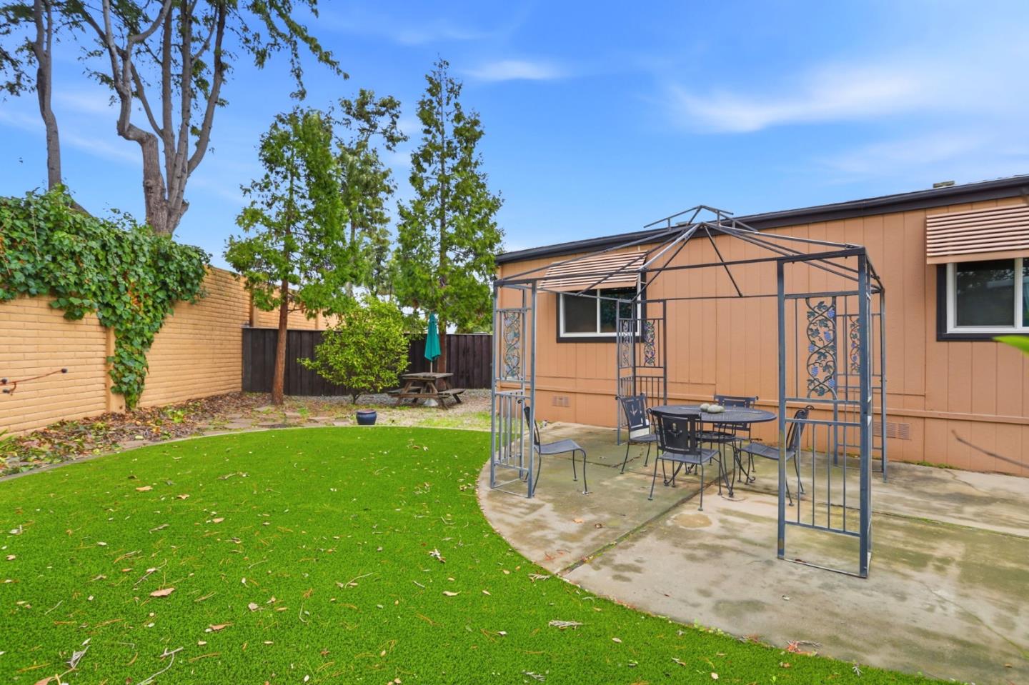 Detail Gallery Image 37 of 37 For 1220 Tasman Dr #142,  Sunnyvale,  CA 94089 - 3 Beds | 2 Baths